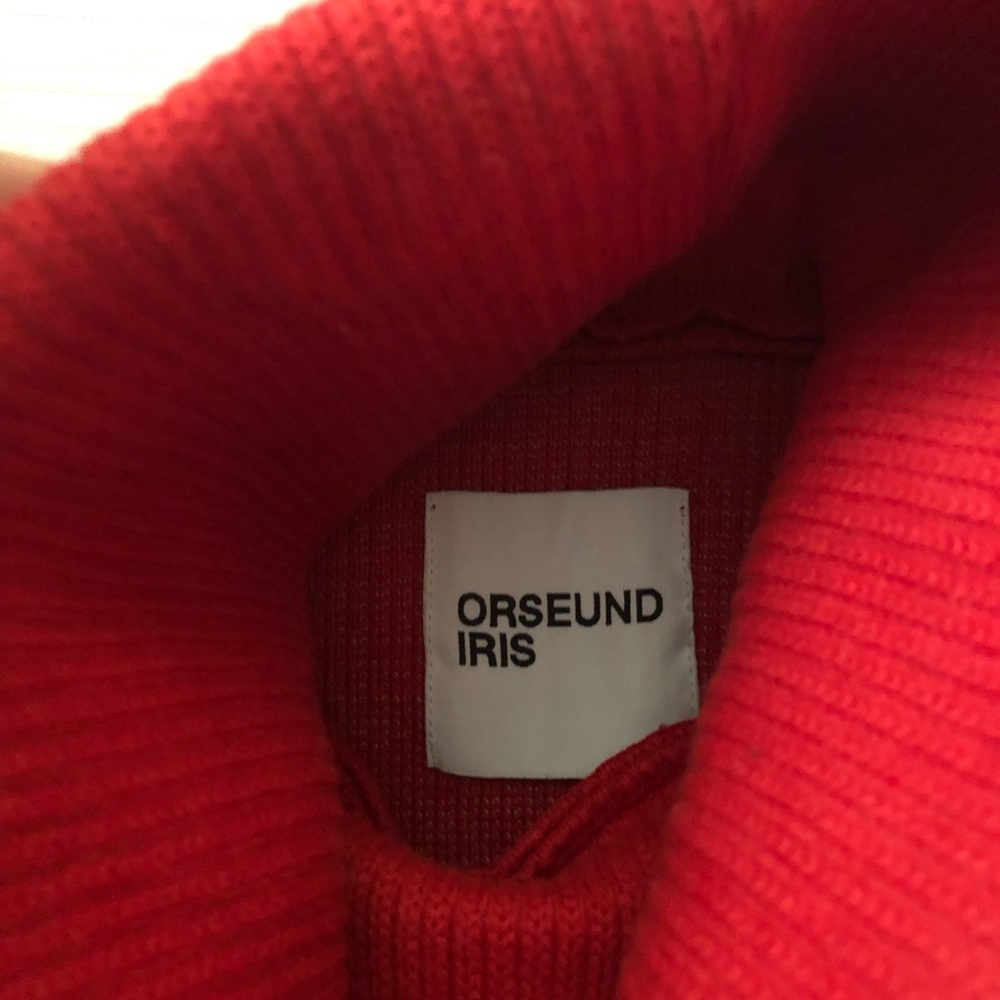 SOLD! Orseund Iris Cropped Turtleneck - Picture 3 of 3